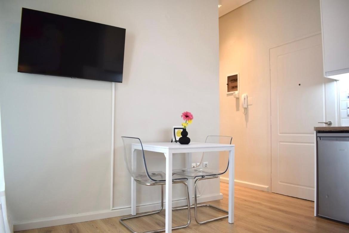 Kapa Central Apartment 칼라마타 외부 사진